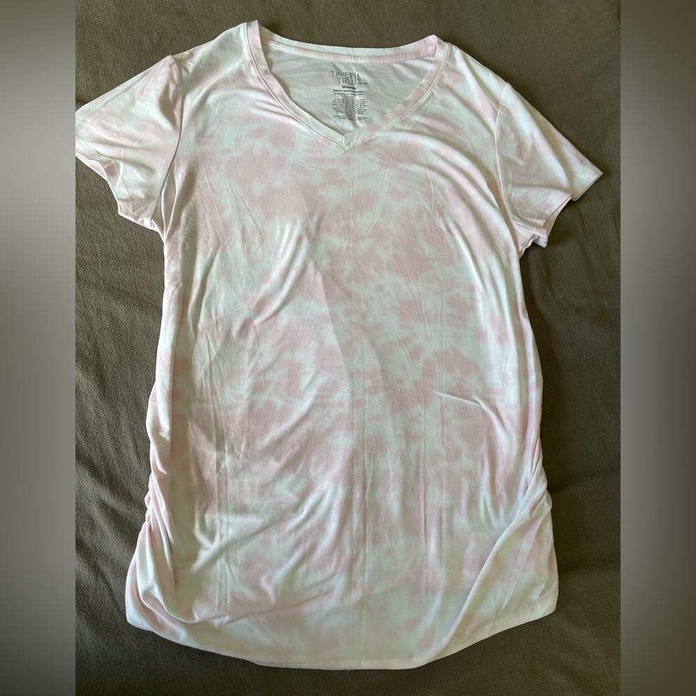 Fall Maternity Layers- Time and Tru V-Neck Tie-Dye Short Sleeve Top - Pink/White